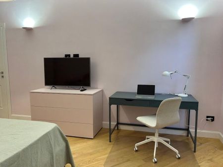 Piazza Leonardo da Vinci, Milan, Lombardy 20133 - Photo 5