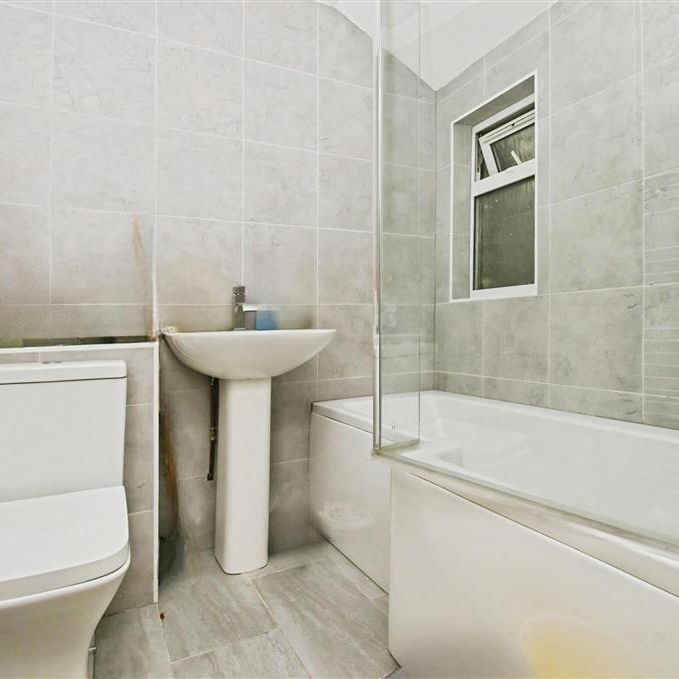 Margaret Street, Pontygwaith, FERNDALE - Photo 1