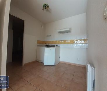 Location Appartement 2 pièces 47m² NIMES 30000 - Photo 6