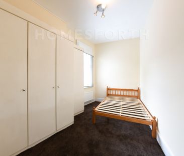 1 Bedroom Flat - Photo 4