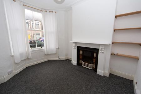 2 bedroom terraced house to rent - Photo 2
