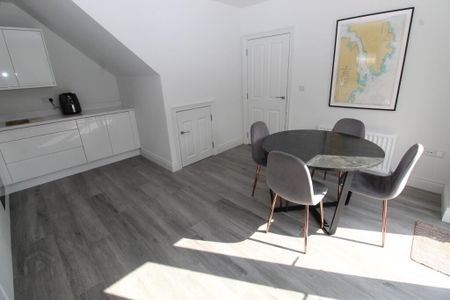 35 Millmount Village Gardens, Dundonald, Belfast, BT16 1BH - Photo 4