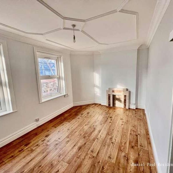 Northfield Avenue, W13 - Photo 1