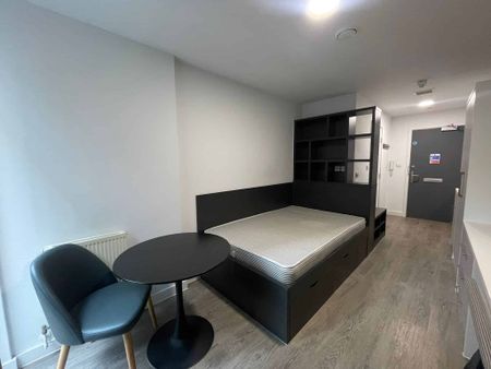 Bronze Studio Mid Level - Photo 5