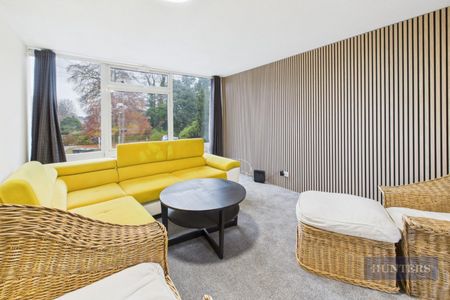 5 bedroom House To Let - Photo 2