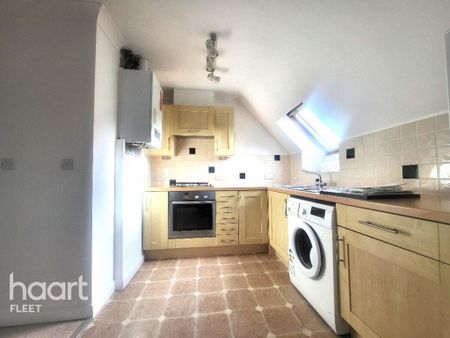 1 bedroom flat to rent - Photo 3