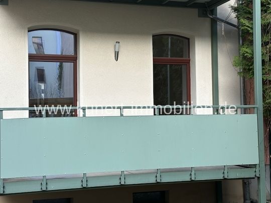 3-Raum-Wohnung mit Balkon in attraktiver Südlicher Citylage, Stellplatz im Innen ... - Photo 1