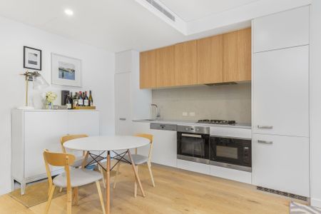 Fully Furnished Apartment with Excellent Location - Photo 4