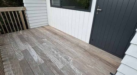 Prime Location Unit - Ideal for Singles or Couples - Photo 4