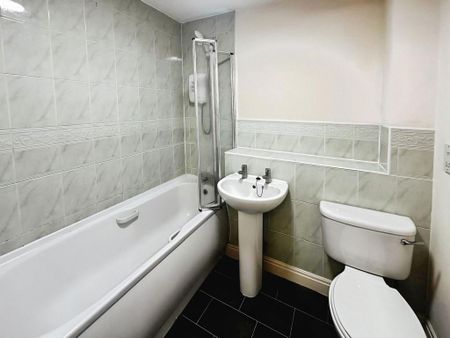 2 bedroom flat to rent - Photo 5