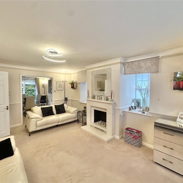 5 bedroom detached house to rent - Photo 1