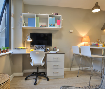 Studio to rent - Photo 1