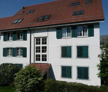 Sunny residential location with large garden seating area - Foto 2