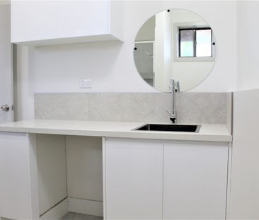 MODERN 2 BEDROOM UNIT - Photo 6