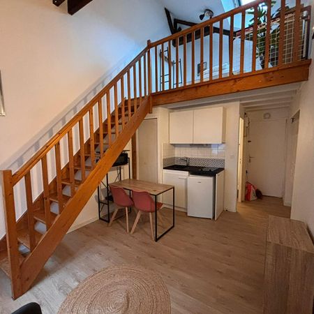 Location Appartement 2 pièces 23m² - Photo 4