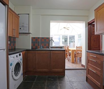 Price £1,900 pcm - Available Now - Furnished / Unfurnished - Photo 6