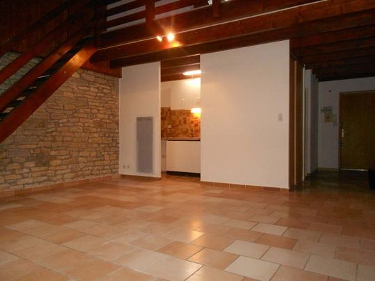 Location Appartement 3 pièces 70m² PIREY 25480 - Photo 1