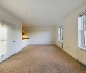 2 bedroom maisonette to rent - Photo 6