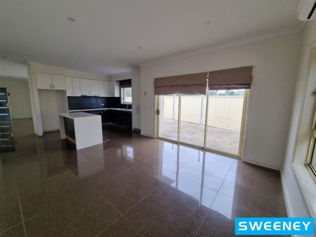 Low Maintenance Unit - Photo 5