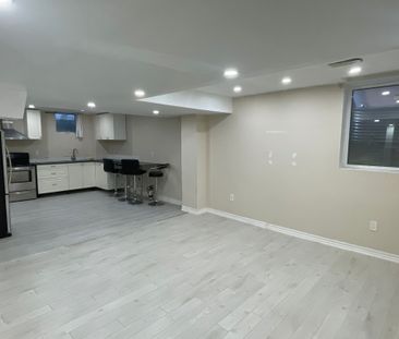 For Lease - 96 Yardley Crescent, Brampton, Ontario - Photo 5