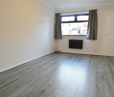 Longley Close, Preston - Photo 1