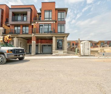 For Lease - 22 Griffith Street, Aurora, Ontario - Photo 6