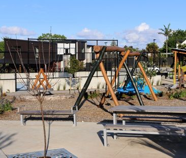 Charming 2 Bedrooms Low Maintenance - Photo 2