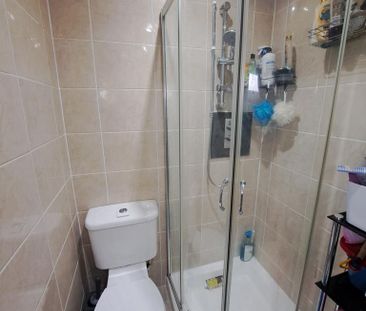 3 bedroom end of terrace house to rent - Photo 1