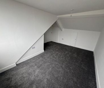 4 bedroom terraced house to rent - Photo 3