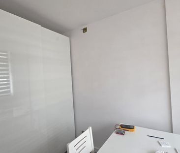 ¡EN ALQUILER! Espectacular Apartamento Reformado a Estrenar con Ter... - Photo 2