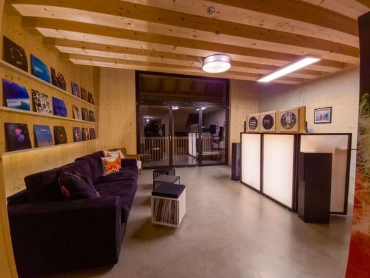 31/2-ROOM HOUSE IN ZELL (ZH), FURNISHED, TEMPORARY - Photo 1