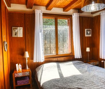 FOR RENT Charming furnished 2 ½-room apartment on the edge of a forest - Photo 1