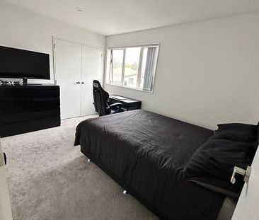 Modern 4bedroom Townhouse in Henderson - Photo 1