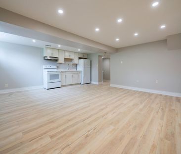 For Lease - 53 Newbury Drive Unit# Basement, Newmarket, Ontario - Photo 6