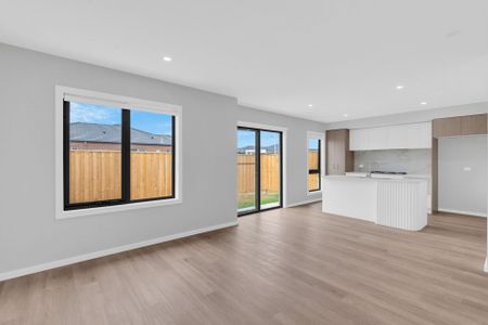 28 Rourke Street Tarneit VIC - Photo 3