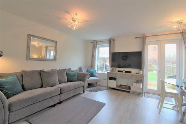 3 bedroom House To Let - Photo 1