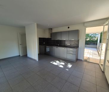 Location Appartement 3 pièces 69m² VETRAZ MONTHOUX 74100 - Photo 3
