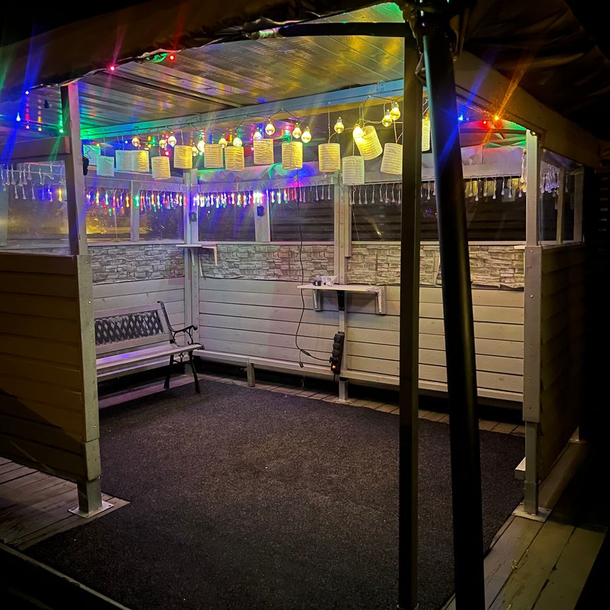 Sadelmakarebyn, Bunkeflostrand - Foto 1