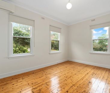 Beautiful Period Home! - Photo 5