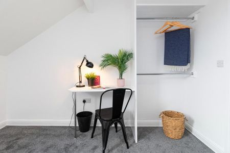 5 bedroom house to rent - Photo 2