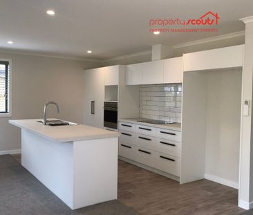 Brand new on Nelson - Photo 3