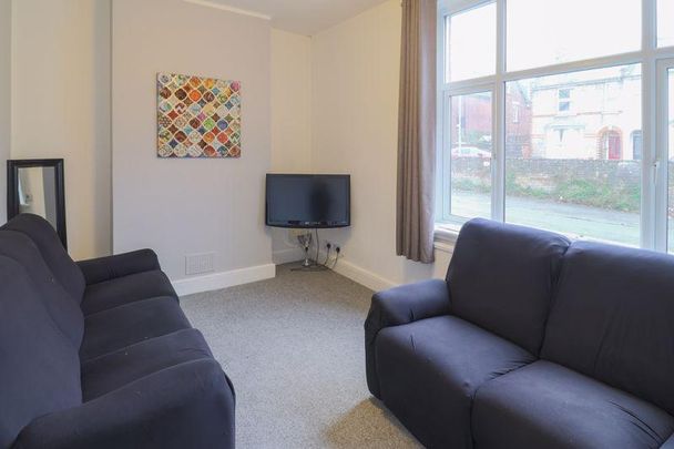 5 bedroom terraced house to rent - Photo 1