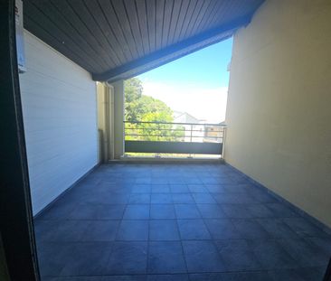 Location Appartement 2 pièces 38m² ST DENIS 97490 - Photo 5