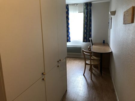 Location Appartement 1 pièce 21m² VALENCIENNES 59300 - Photo 2