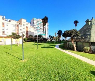 Alquiler de estudio en Avenida Manuel Mena Palma - Photo 2