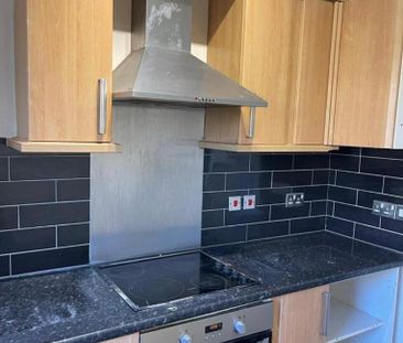 House share to rent - Photo 2