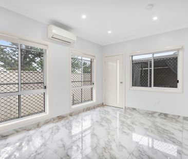 Two-bedroom granny flat in Bradbury - Photo 1