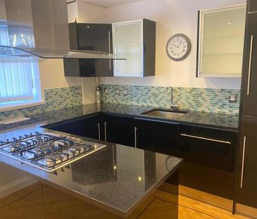 3 bedroom detached house to rent - Photo 3