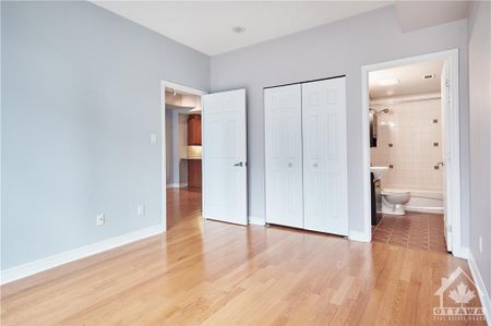 134 York Street - 703 - Photo 2