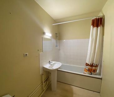 Location Appartement 1 pièce 33m² CAEN 14000 - Photo 6